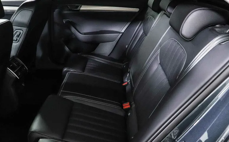 Skoda superb робот 2020 с пробегом 28 375 км